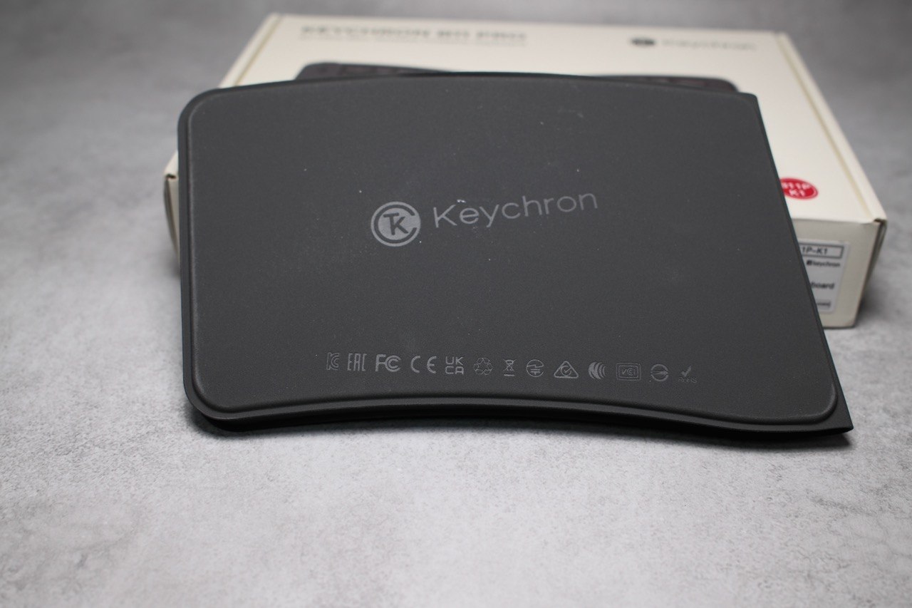 裏面の技適マーク